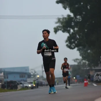 Runner Photo 8839709