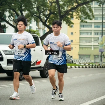 Runner Photo 8839810