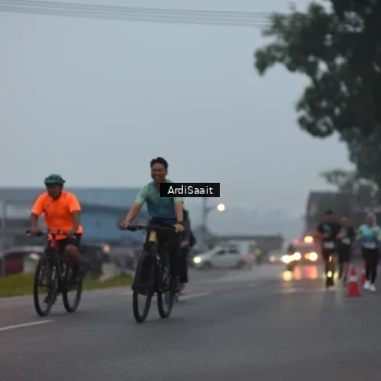 Runner Photo 8840002