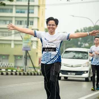 Runner Photo 8840027