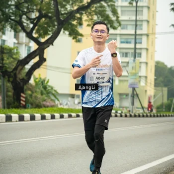 Runner Photo 8840069