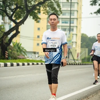 Runner Photo 8840443