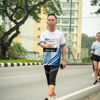 Runner Photo 8840457