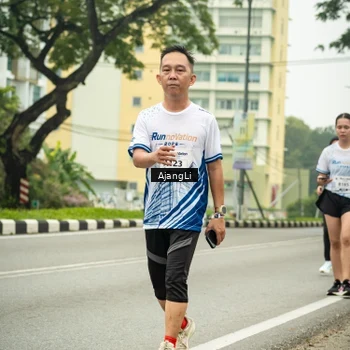 Runner Photo 8840459