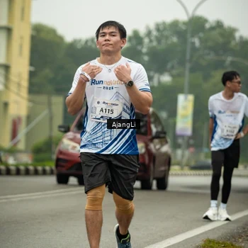 Runner Photo 8840807