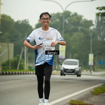 Runner Photo 8840886