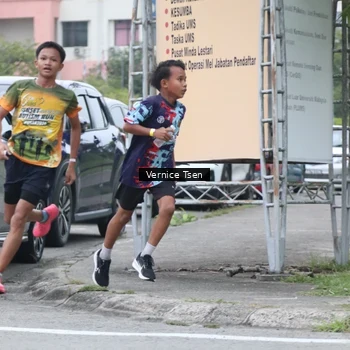 Runner Photo 8840955