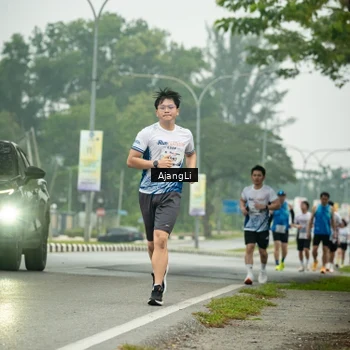 Runner Photo 8841010
