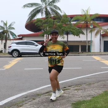 Runner Photo 8841039