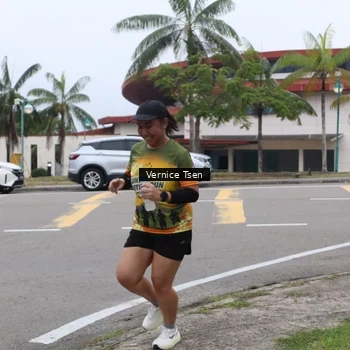 Runner Photo 8841042