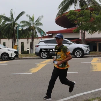 Runner Photo 8841058