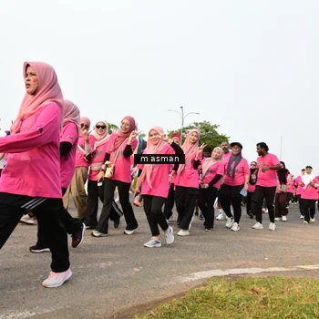 Runner Photo 8841100