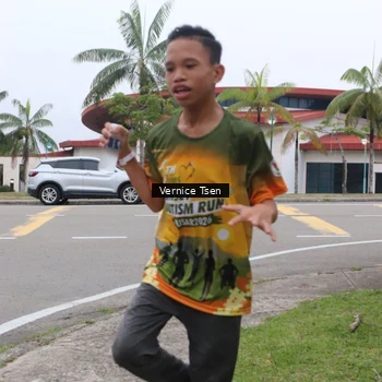 Runner Photo 8841208
