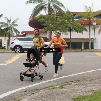 Runner Photo 8841274