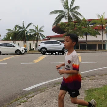 Runner Photo 8841410