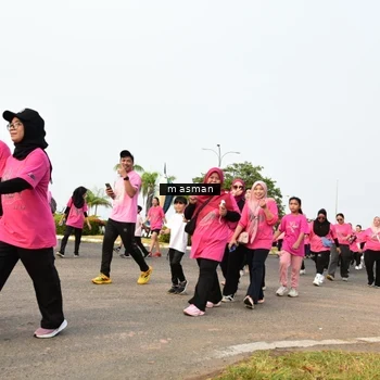 Runner Photo 8842076