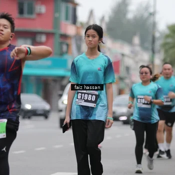 Runner Photo 8842102