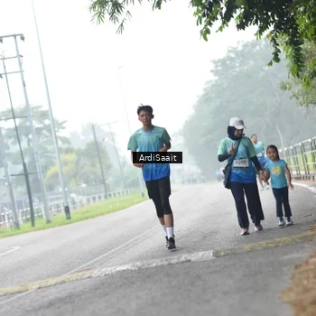 Runner Photo 8842190