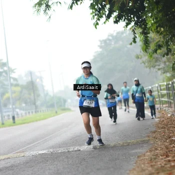Runner Photo 8842400