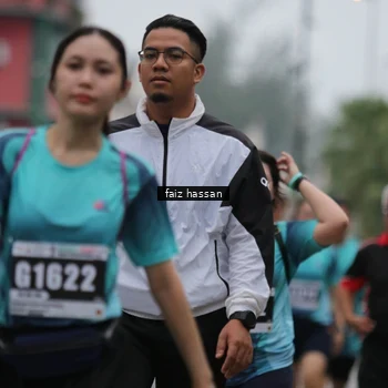 Runner Photo 8842414