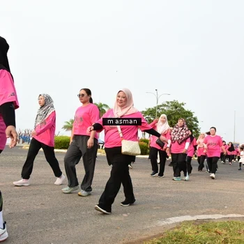 Runner Photo 8842472