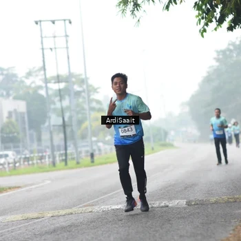 Runner Photo 8842516