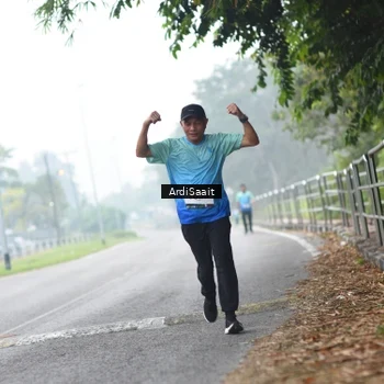 Runner Photo 8842585
