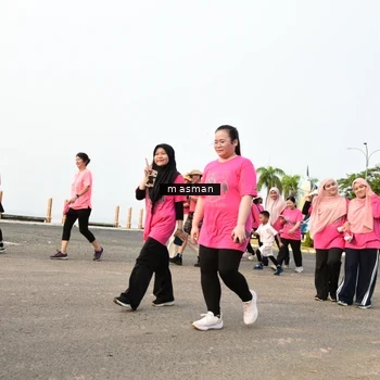 Runner Photo 8842699