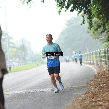 Runner Photo 8842712