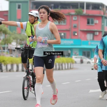 Runner Photo 8842892