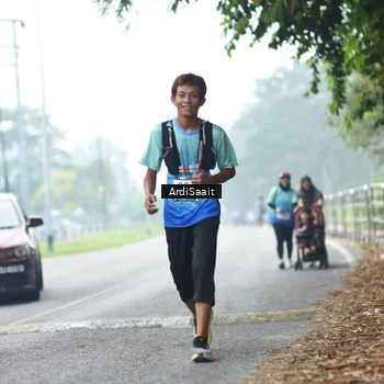 Runner Photo 8843035