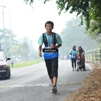 Runner Photo 8843040