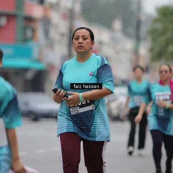 Runner Photo 8843054