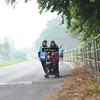 Runner Photo 8843056