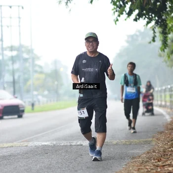Runner Photo 8843087