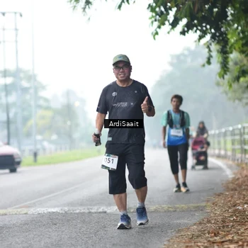 Runner Photo 8843100