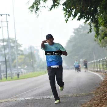 Runner Photo 8843245