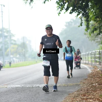 Runner Photo 8843333