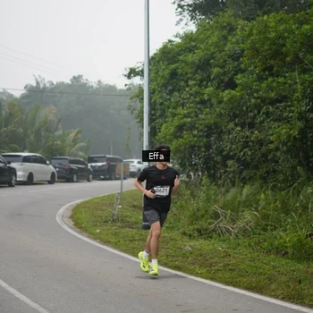 Runner Photo 8843437
