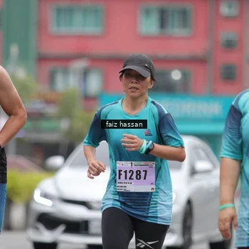 Runner Photo 8843494