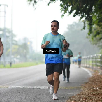 Runner Photo 8843703