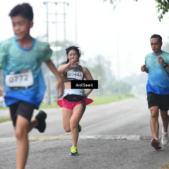 Runner Photo 8843711