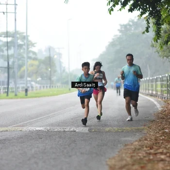 Runner Photo 8843809