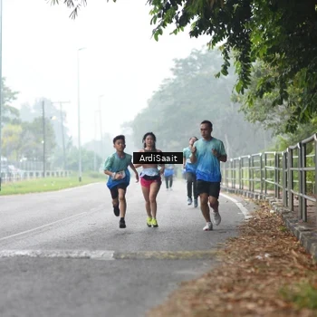 Runner Photo 8843817