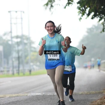 Runner Photo 8843863