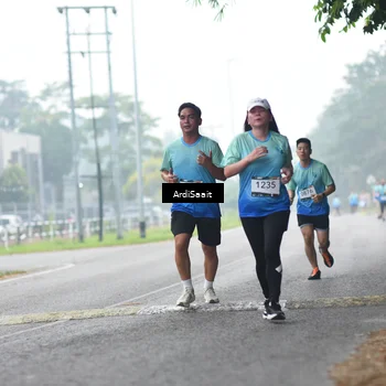 Runner Photo 8844076