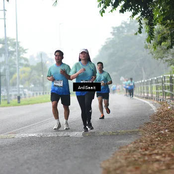 Runner Photo 8844104