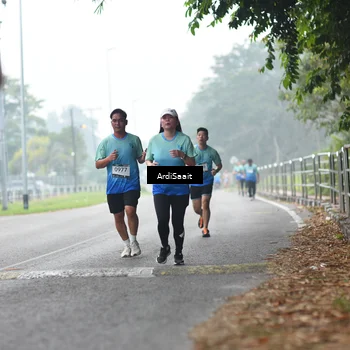 Runner Photo 8844124