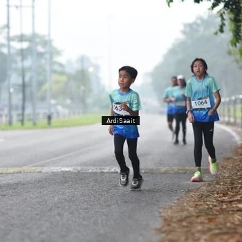 Runner Photo 8844241