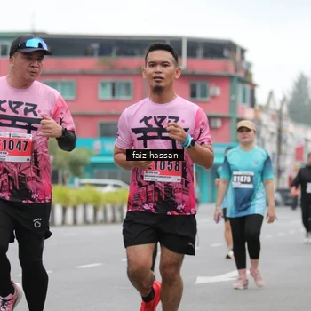 Runner Photo 8844351